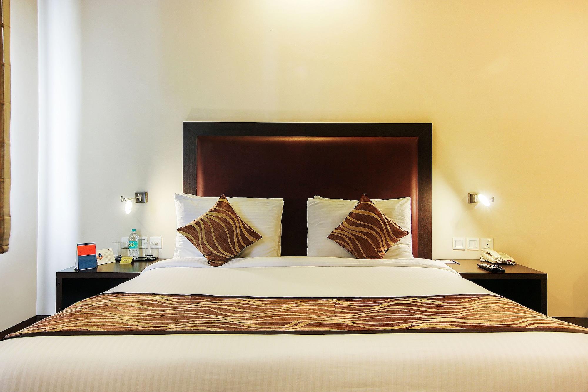 Vibe By The Lalit Traveller Hotel Faridabad Buitenkant foto