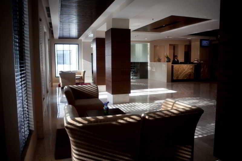 Vibe By The Lalit Traveller Hotel Faridabad Buitenkant foto