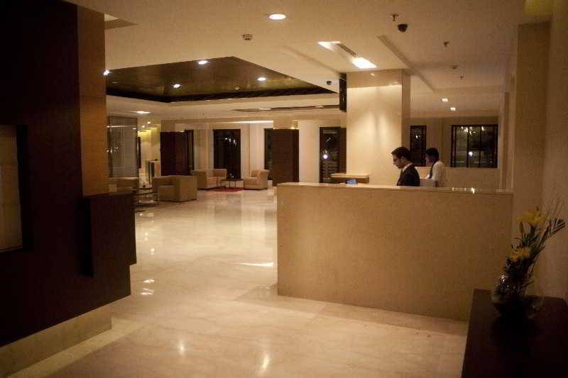 Vibe By The Lalit Traveller Hotel Faridabad Buitenkant foto